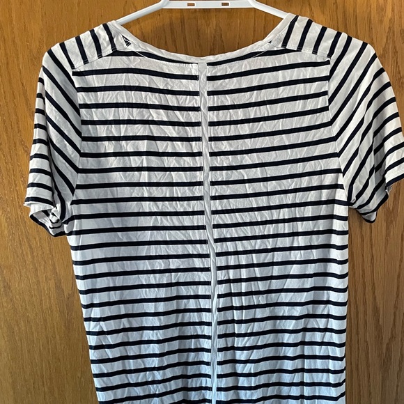 casual short sleeve - Picture 2 of 3